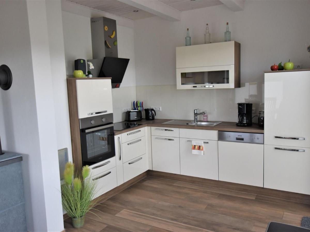 Cozy Holiday Home In Gross Schwansee With Sauna Eksteriør bilde