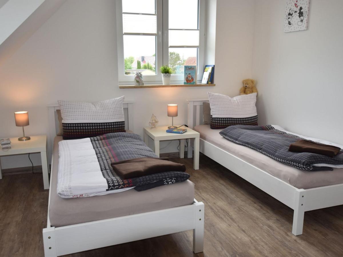 Cozy Holiday Home In Gross Schwansee With Sauna Eksteriør bilde