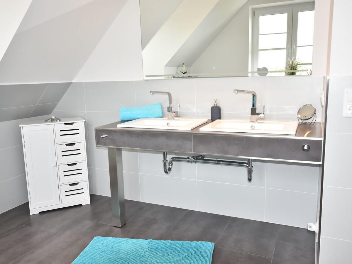 Cozy Holiday Home In Gross Schwansee With Sauna Eksteriør bilde